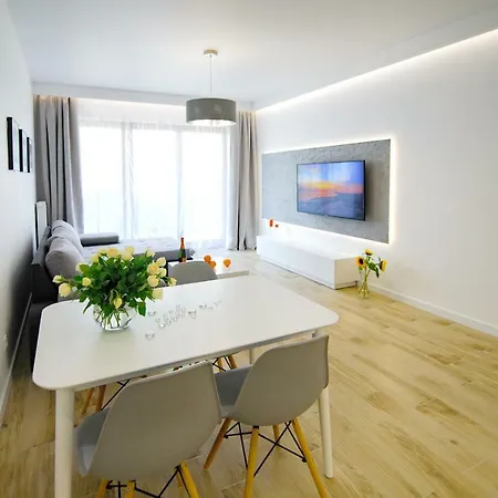 Baltic De Lux Platan Parking Free